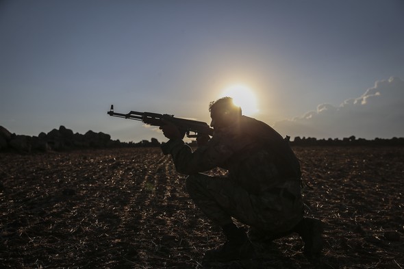 Fırat Kalkanı Harekatı'nda dikkat çeken fotoğraf 4