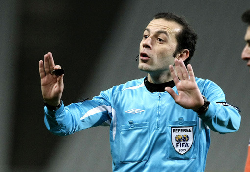 Derbinin hakemi hangi takımı tutuyor? 18