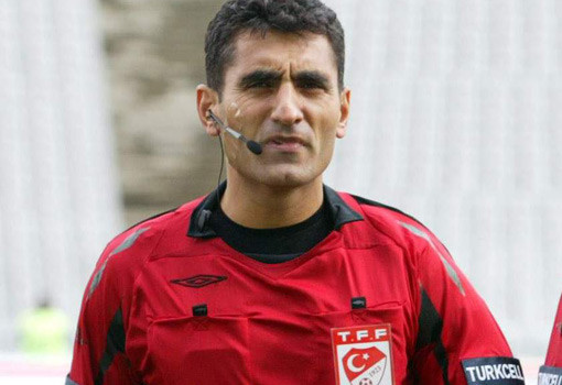 Derbinin hakemi hangi takımı tutuyor? 3