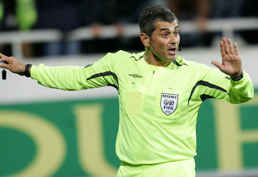 Derbinin hakemi hangi takımı tutuyor? 8