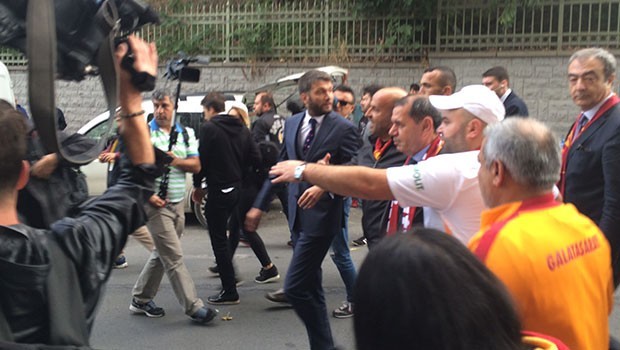 Dursun Özbek taraftarlarla Arena'ya gitti 2