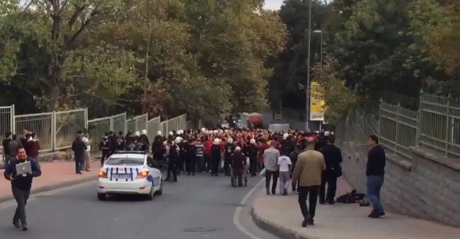 Dursun Özbek taraftarlarla Arena'ya gitti 24