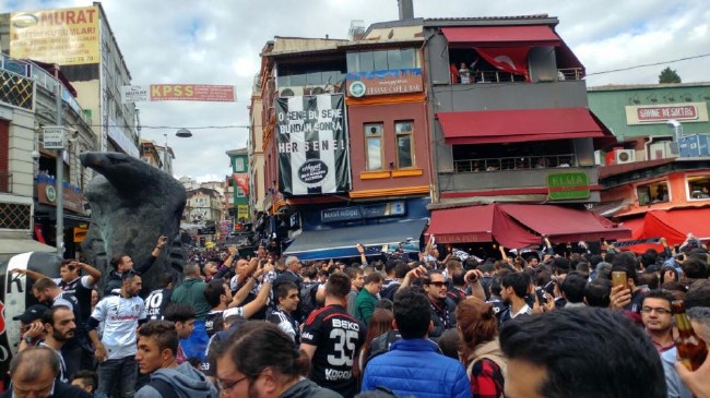 Dursun Özbek taraftarlarla Arena'ya gitti 22