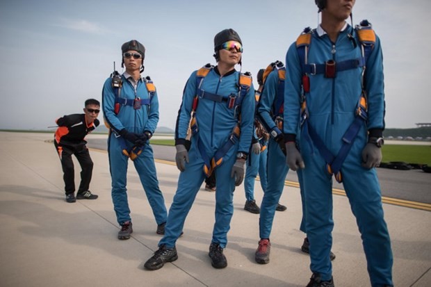 Kim gövde gösterisi yaptı 14