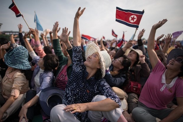 Kim gövde gösterisi yaptı 25