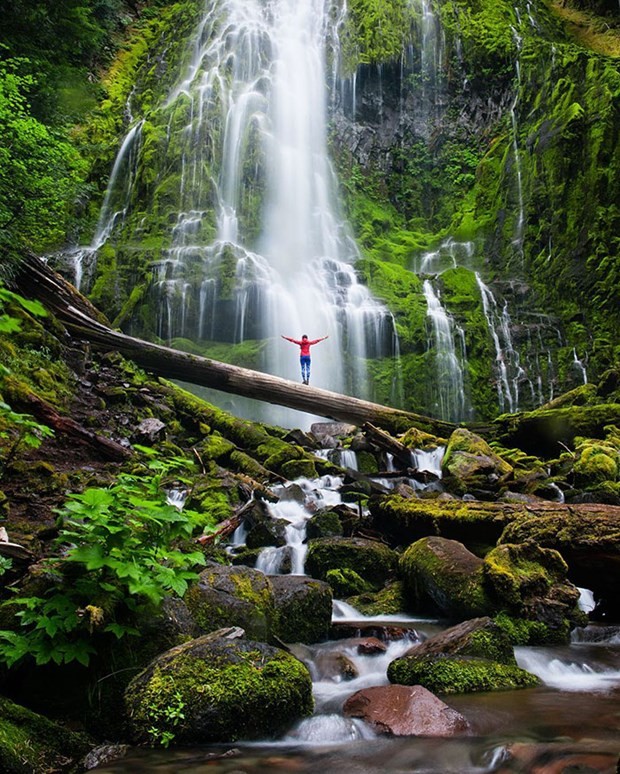 Büyükannesinin kamyoneti ile dünya turu 11