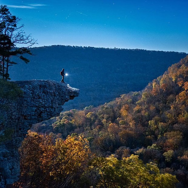 Büyükannesinin kamyoneti ile dünya turu 52