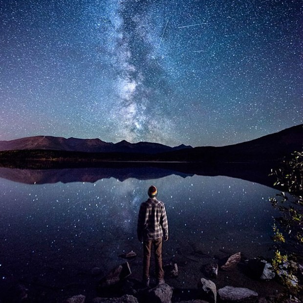 Büyükannesinin kamyoneti ile dünya turu 60