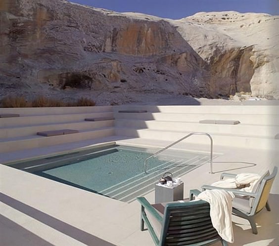 Çölün ortasında bir vaha 14