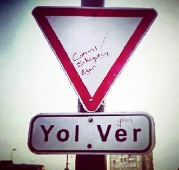 Sokaktan güldüren duvar yazıları 6