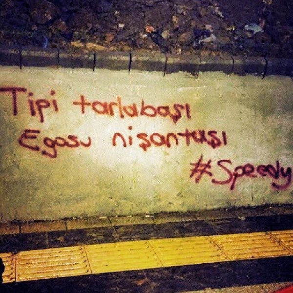 Sokaktan güldüren duvar yazıları 13