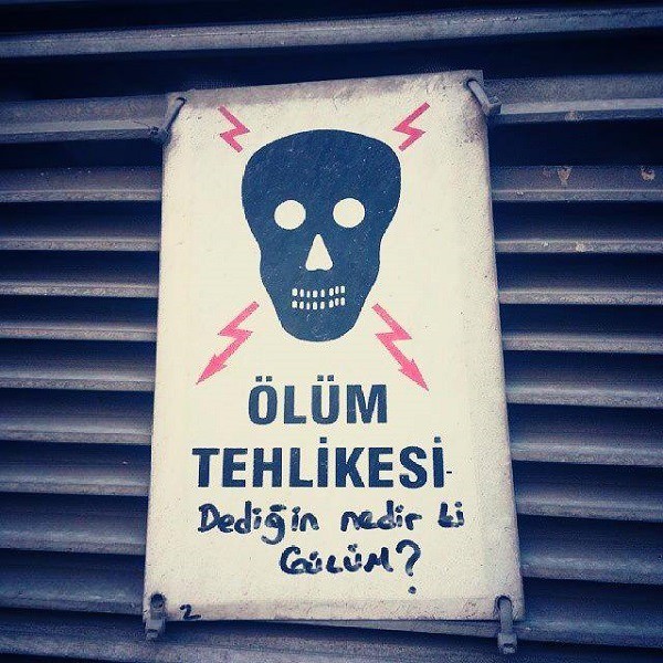 Sokaktan güldüren duvar yazıları 26