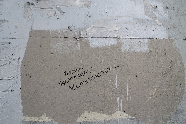 Sokaktan güldüren duvar yazıları 30