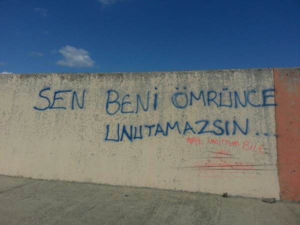 Sokaktan güldüren duvar yazıları 36