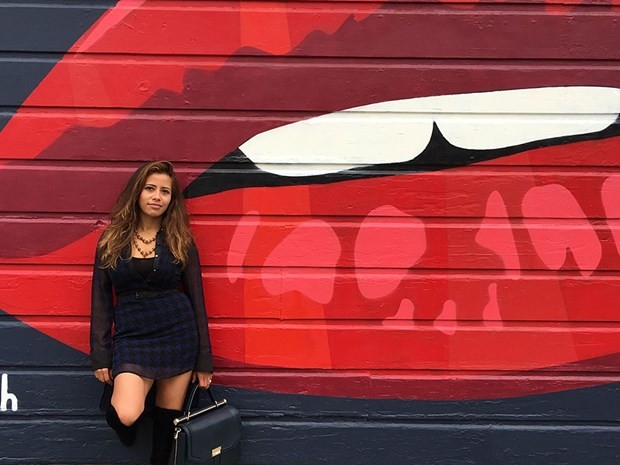 Hangisi daha iyi çekiyor? 53