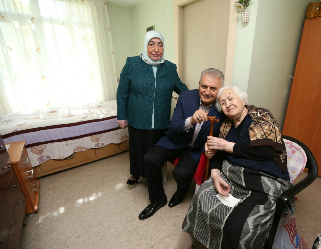 Başbakan'dan simiiiit! 21