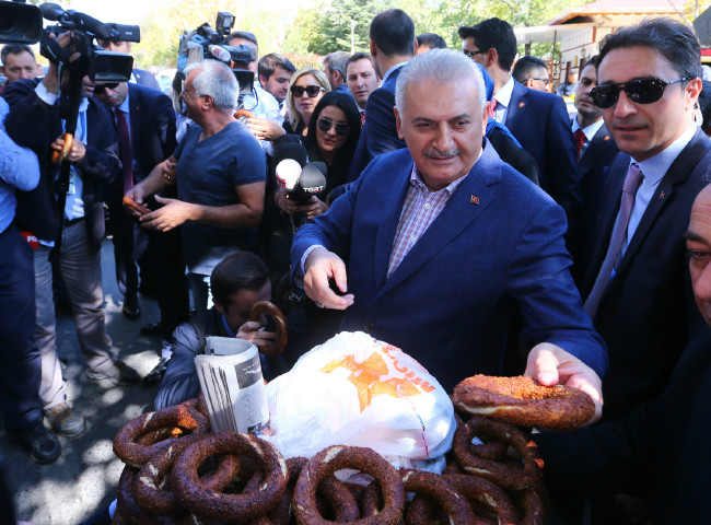 Başbakan'dan simiiiit! 3