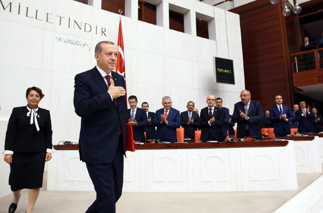 Meclis açılışından çarpıcı detay 4