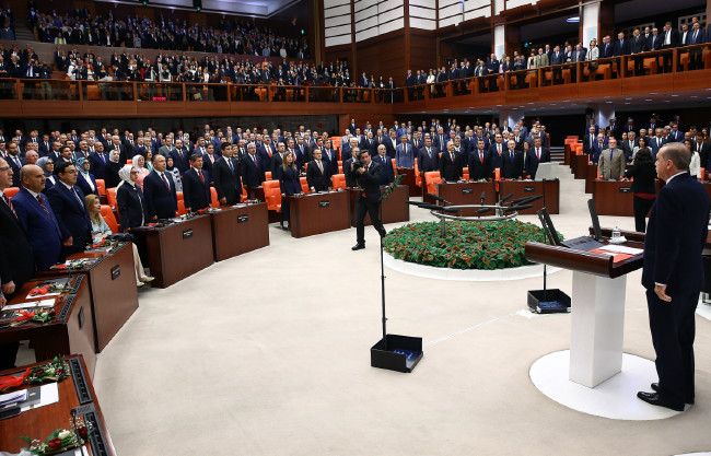 Meclis açılışından çarpıcı detay 6