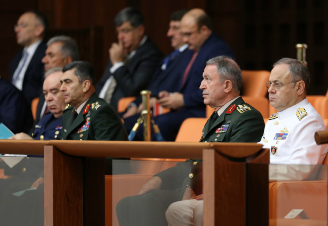 Meclis açılışından çarpıcı detay 19