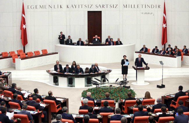 Meclis açılışından çarpıcı detay 20