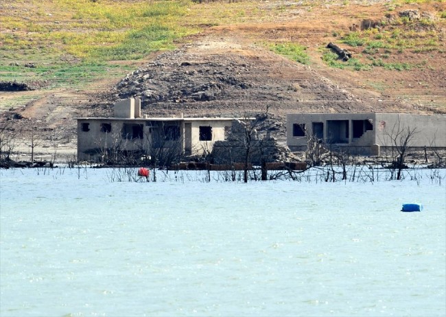 Sular altında kalan köy yıllar sonra ortaya çıktı 36