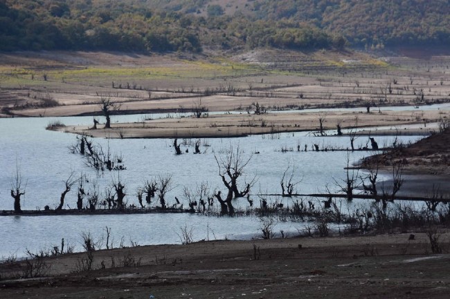 Sular altında kalan köy yıllar sonra ortaya çıktı 8