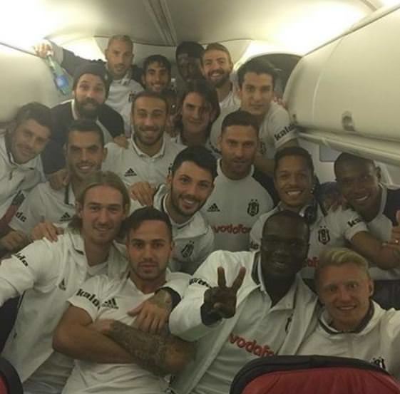 Instagram'da ünlüler 02.10.2010 16