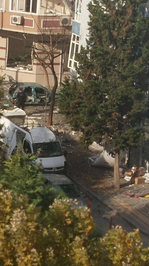 Yenibosna'da patlamadan ilk görüntüler 32