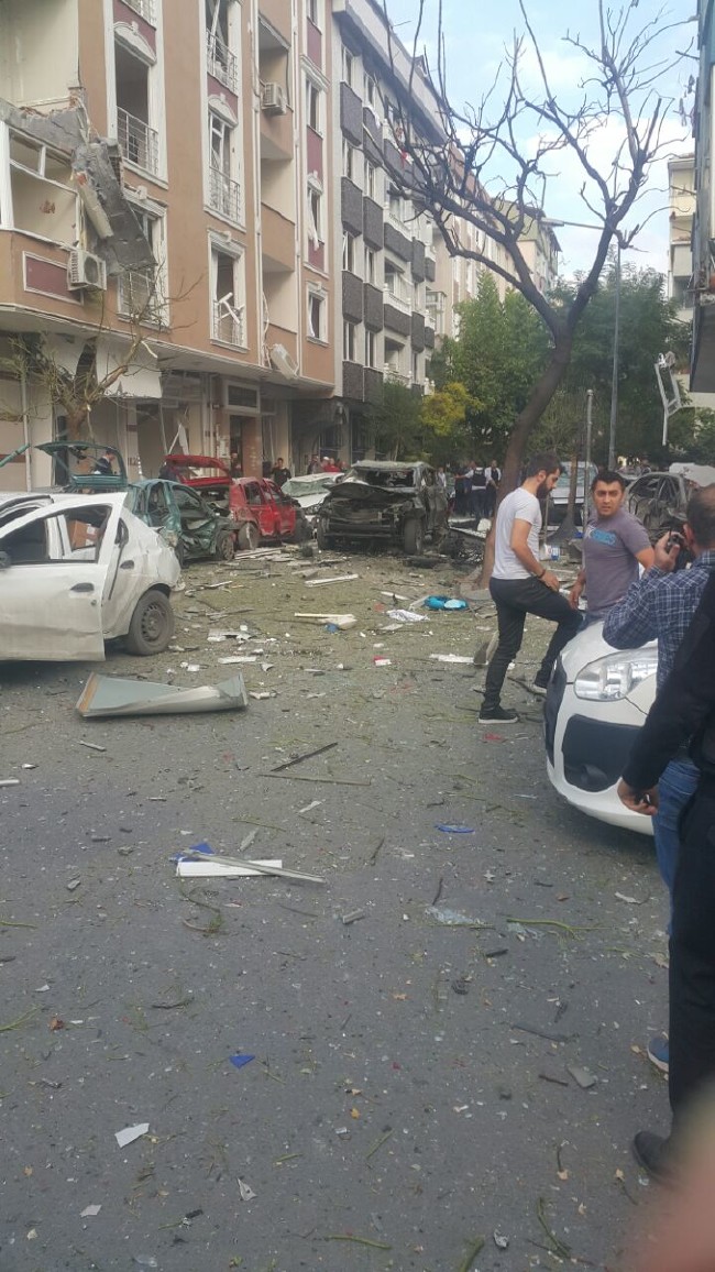 Yenibosna'da patlamadan ilk görüntüler 9