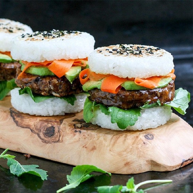 Yeni yemek trendi: Sushi-Burger 19
