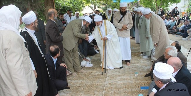 Cemaatlere üyelik formülü tartışılıyor 5