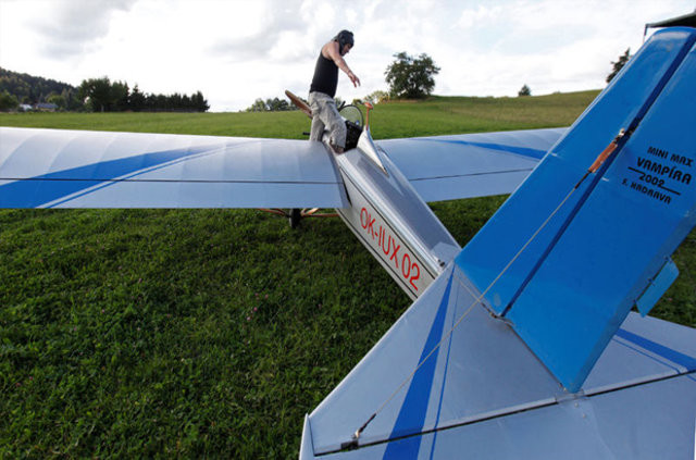 Uyku sevgisi uçak yaptırdı 8