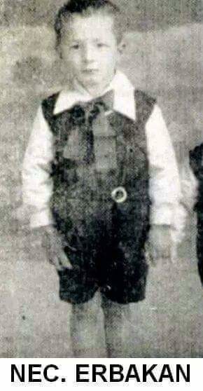 Ünlülerin çocukluk halleri 13