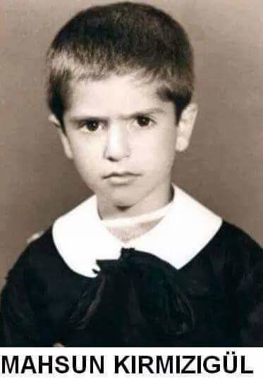 Ünlülerin çocukluk halleri 19