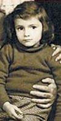 Ünlülerin çocukluk halleri 23