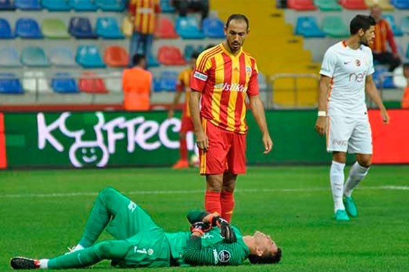 Umut Bulut bu kez Galatasaraylılar'ı şaşırttı 4