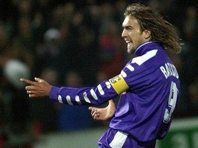 90'lı yılların en iyi 
9 numaraları 9