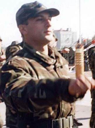 Ünlülerin askerlik fotoğrafları 13