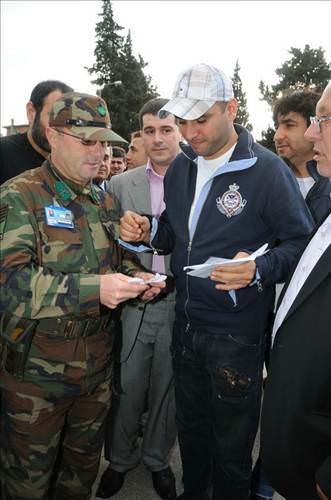 Ünlülerin askerlik fotoğrafları 23