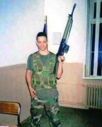 Ünlülerin askerlik fotoğrafları 47