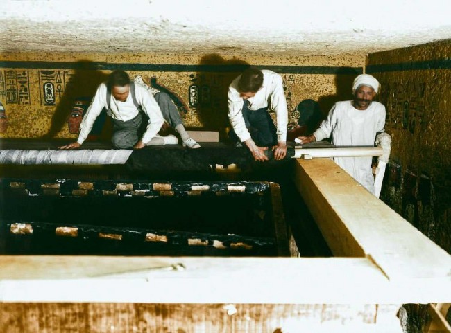 Mısır'ın en ünlü firavununun mezar odası ilk kez açıldı 21