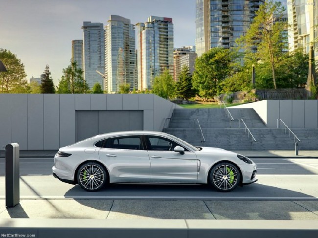 Yeni Porsche Panamera Executive 14