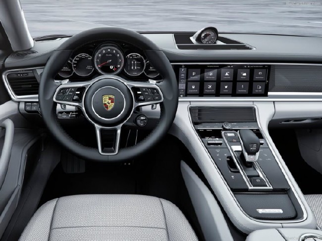 Yeni Porsche Panamera Executive 2