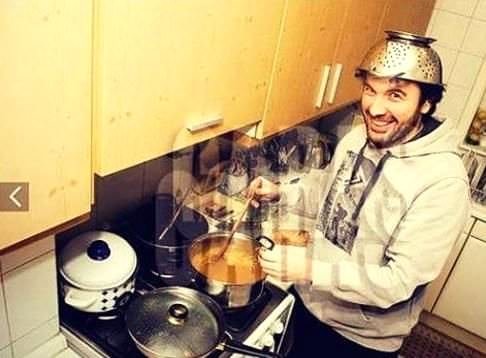 Şöhreti bırakıp yurtdışına gittiler 16