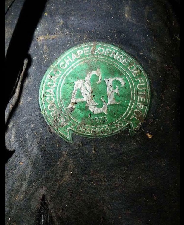 Kolombiya'da düşen uçaktan son görüntüler 17