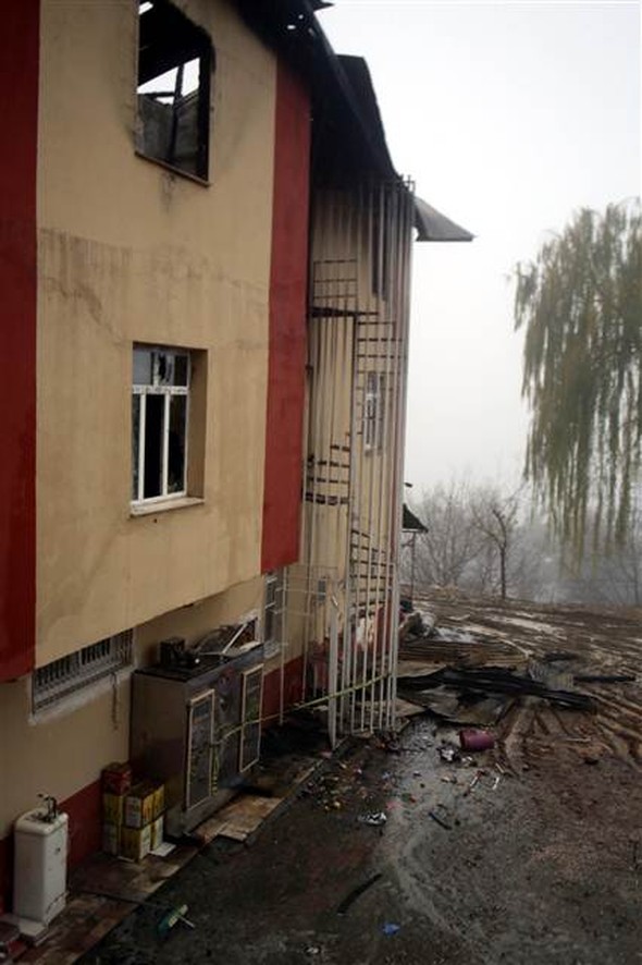 Gün ağardı facianın izleri ortaya çıktı 16