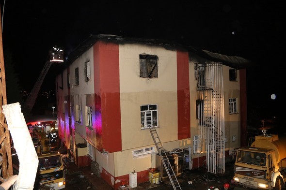 Gün ağardı facianın izleri ortaya çıktı 20