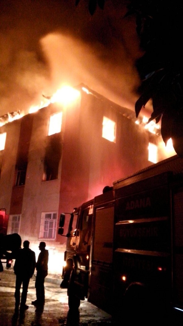 Gün ağardı facianın izleri ortaya çıktı 24