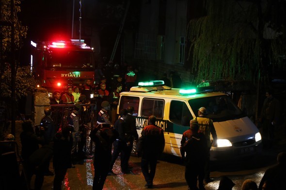 Gün ağardı facianın izleri ortaya çıktı 25